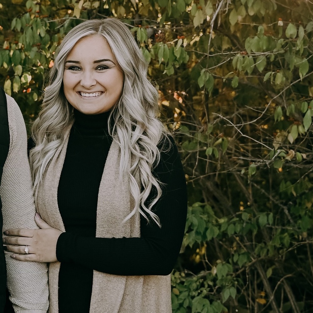 Meet your Posher, Katelyn